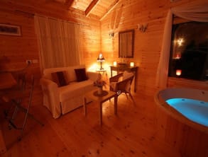 שלה%20ביער%20(Chalet)%20,%20עמוקה